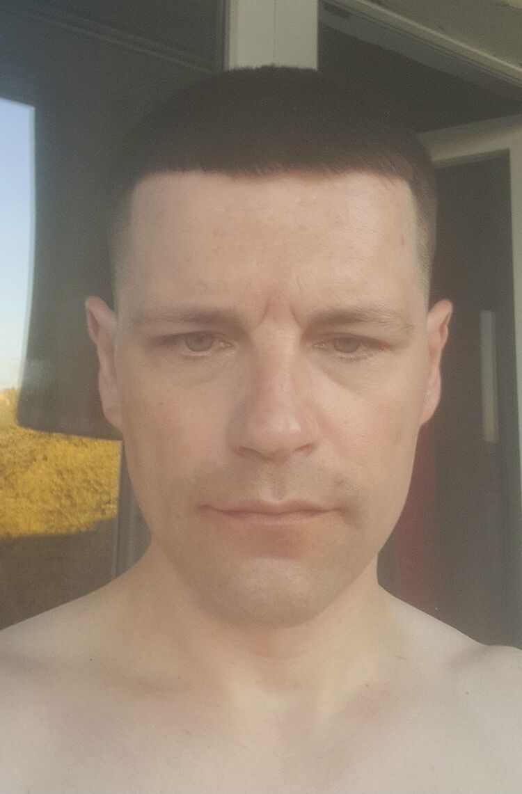  ,   Pavel, 39 ,   ,   