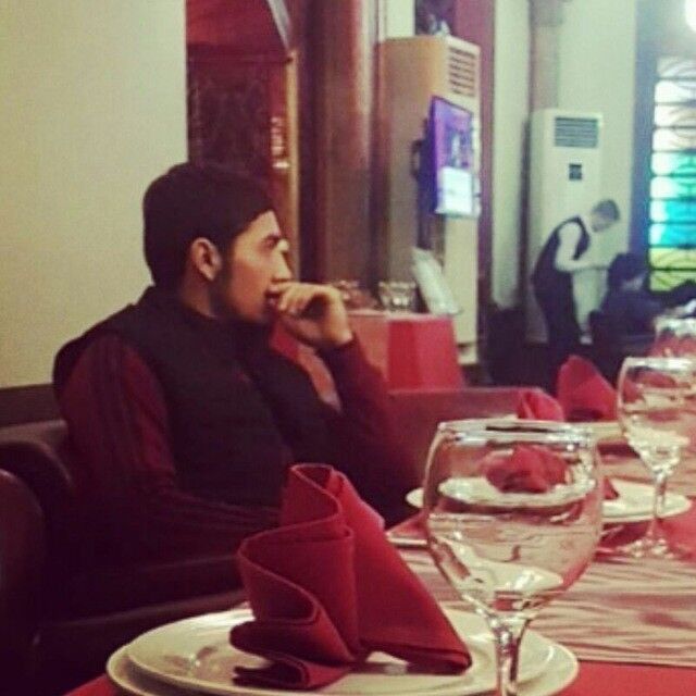  19165058  Rustam, 28 ,    