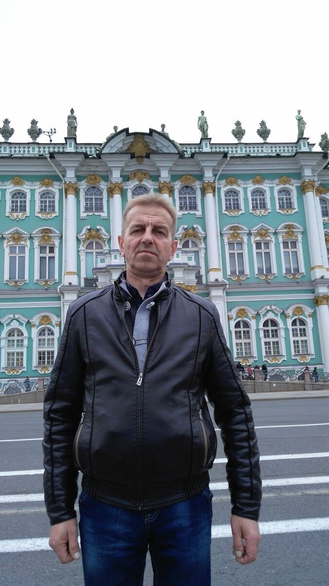  9805748  Sergey, 54 ,    