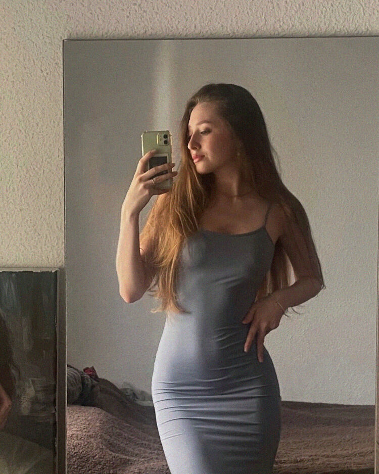  53397248  Amelia, 29 ,    Koeln