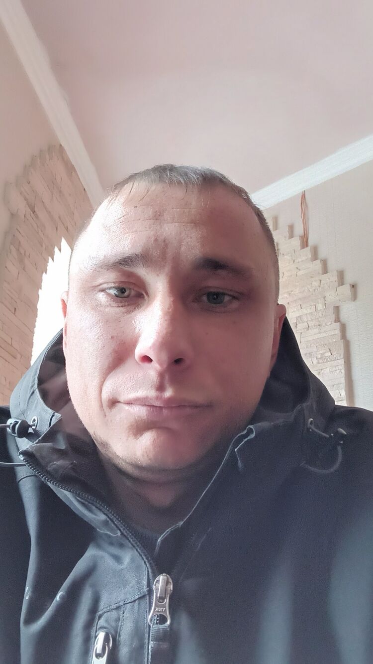  25733878  , 34 ,    