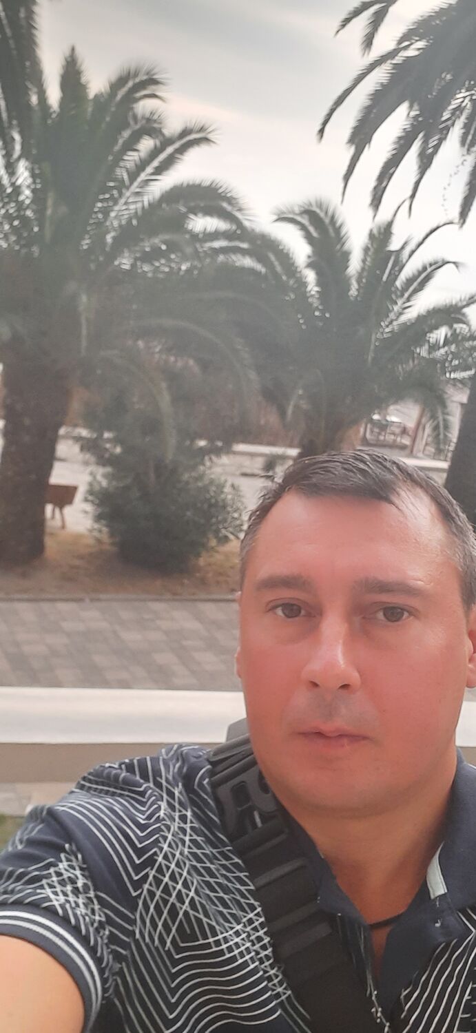  30294308  Denis, 41 ,    