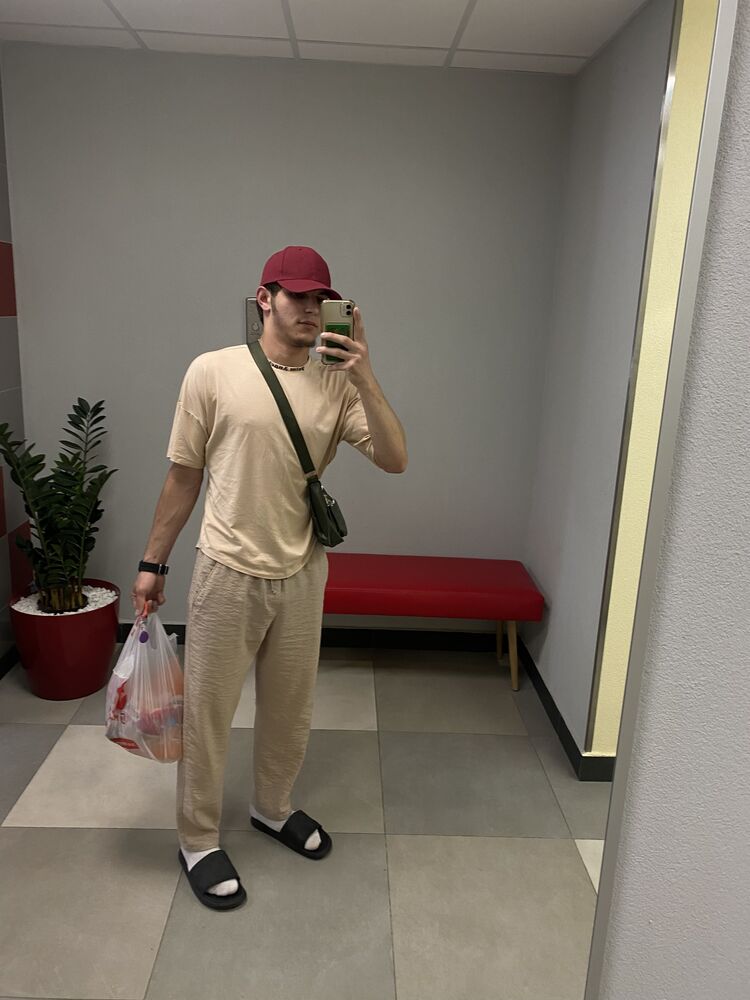  45009398  , 27 ,    -