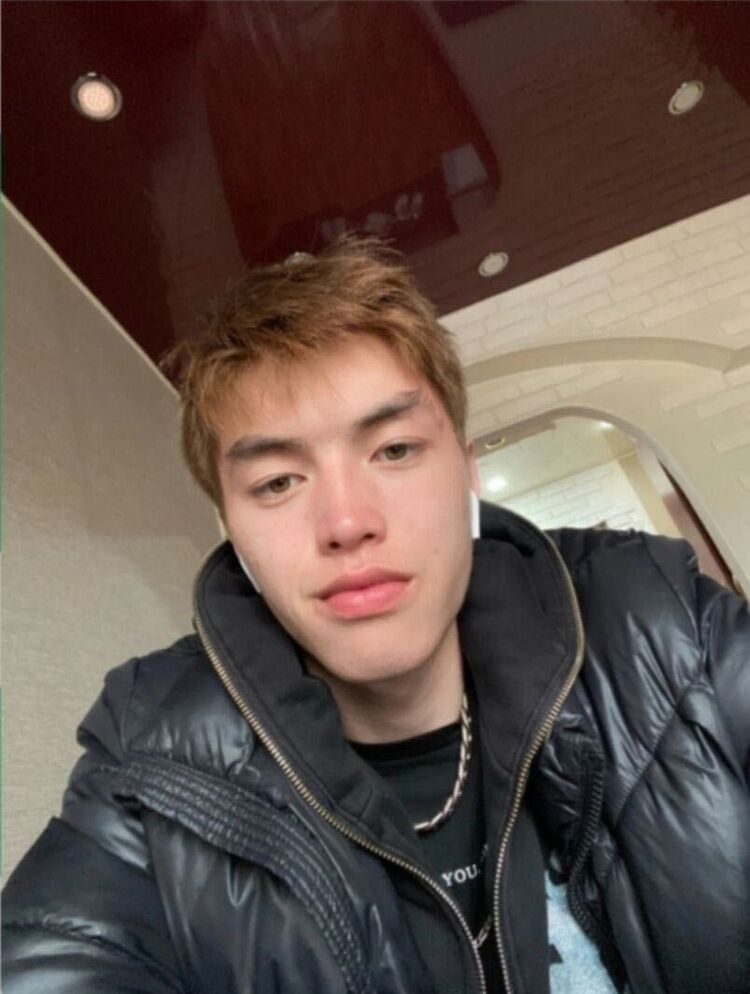  50121338  , 22 ,    -