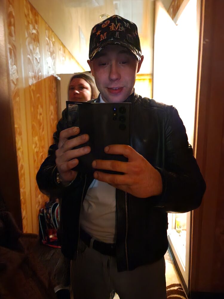  26885248  Andrey, 28 ,    