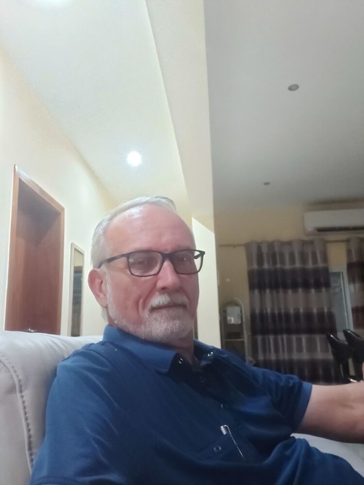  ,   Igor, 64 ,   ,   , c 