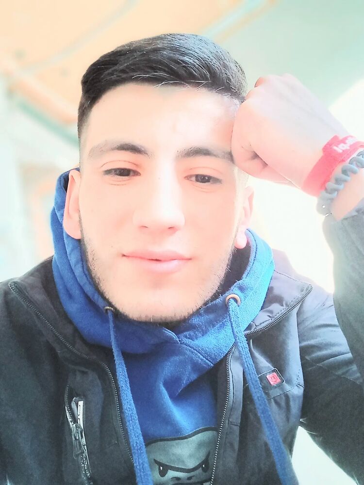  45651698  , 26 ,    