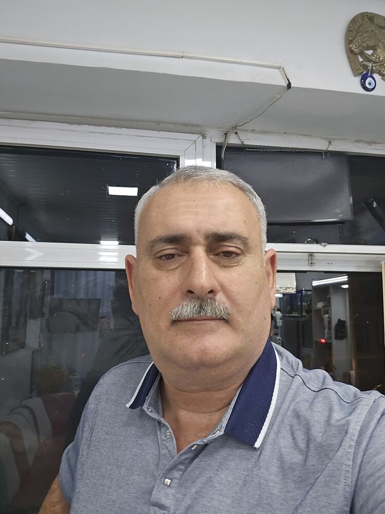  43948438  , 52 ,    