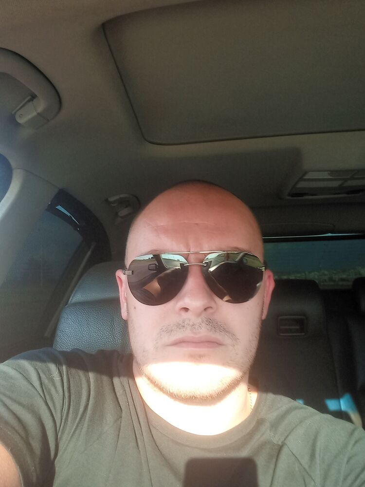  47670868  , 33 ,    