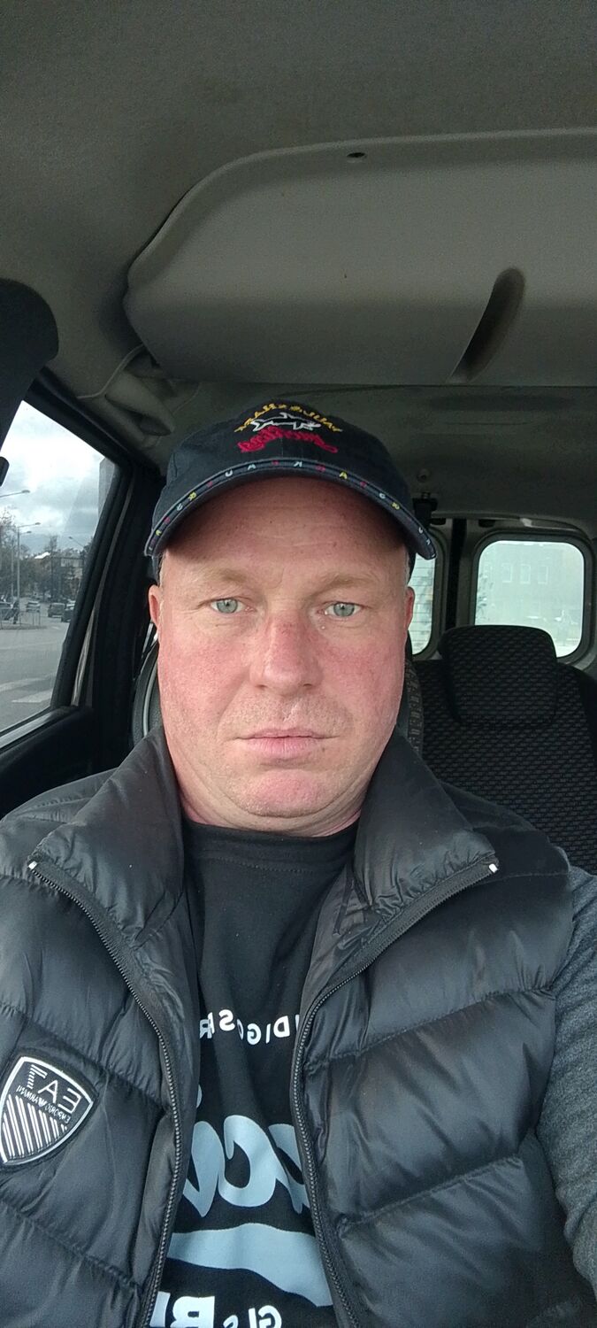  46386478  , 39 ,    