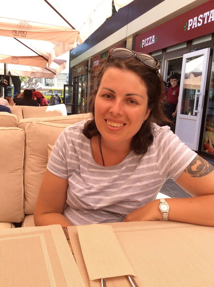  ,   Alexandra, 41 ,     , c 