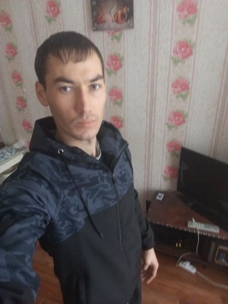  47976888  , 33 ,    