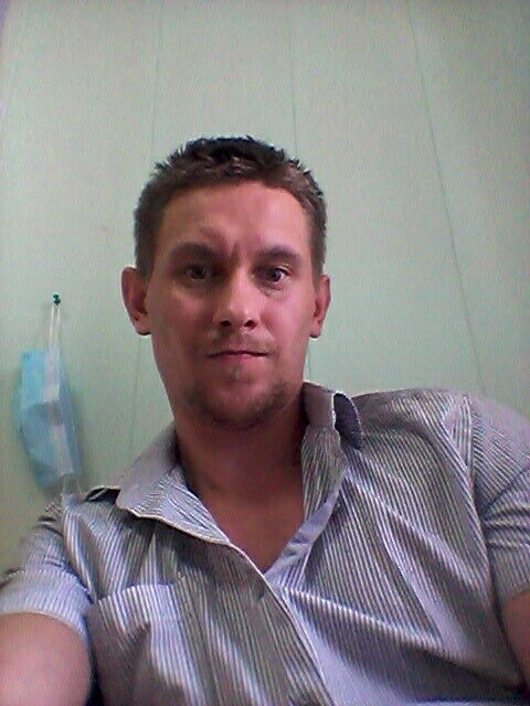 23387128  Oliver, 35 ,    