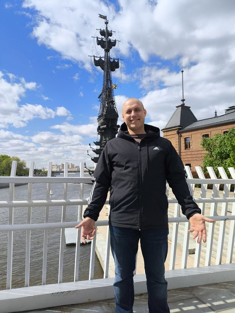  53956898  Vadimus, 37 ,    