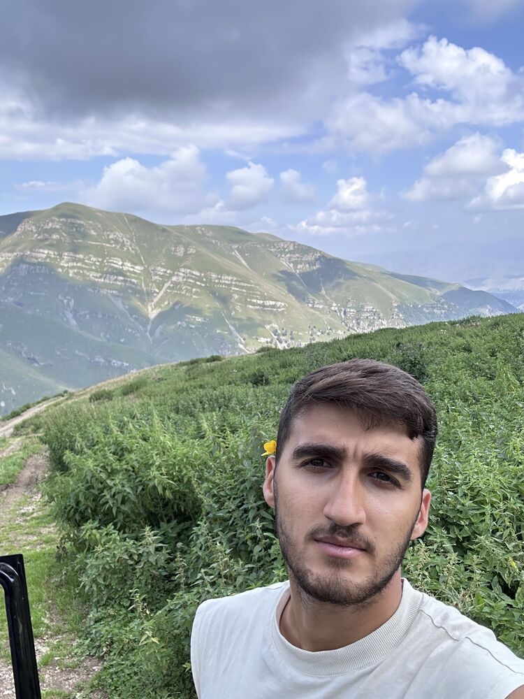  45824588  Rustam, 22 ,    