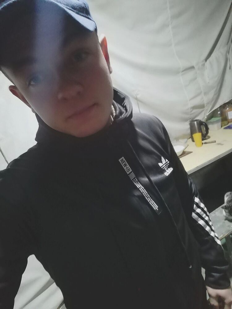  46742468  , 23 ,    