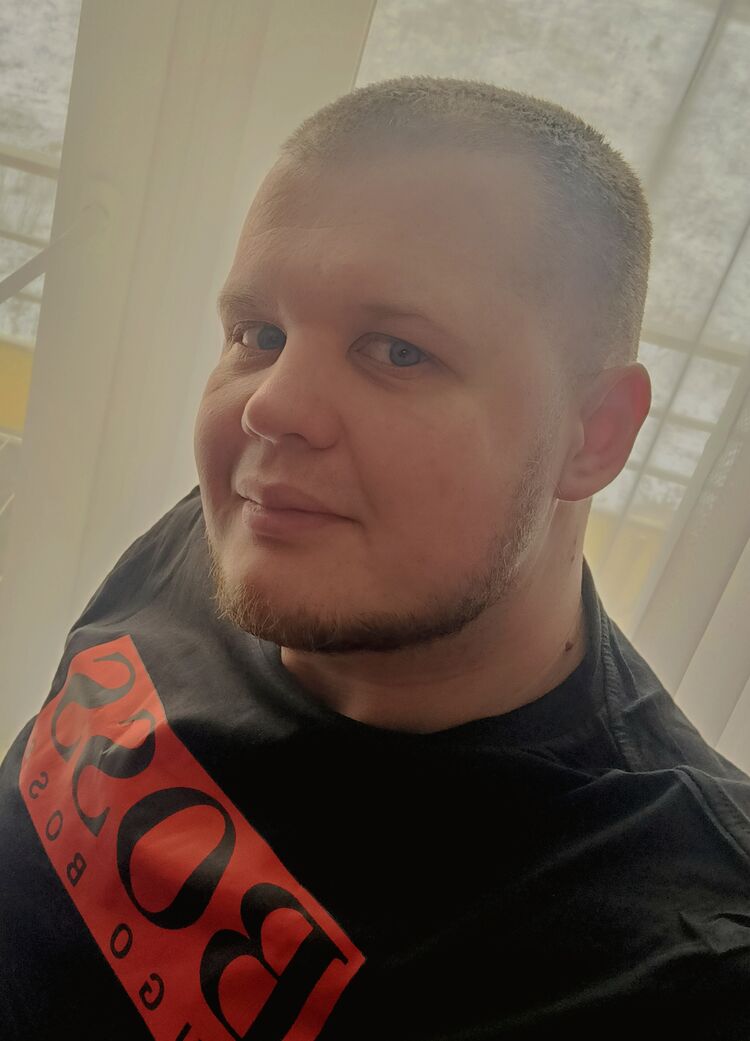  44065278  , 37 ,    
