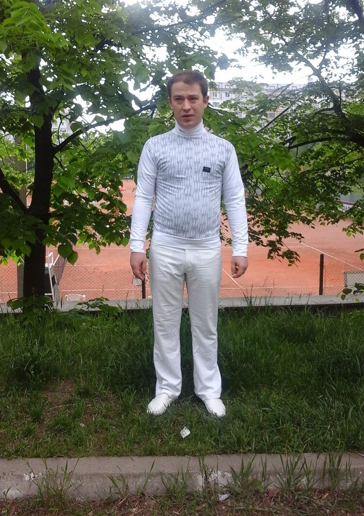  ,   Artem, 40 ,   ,   , c 
