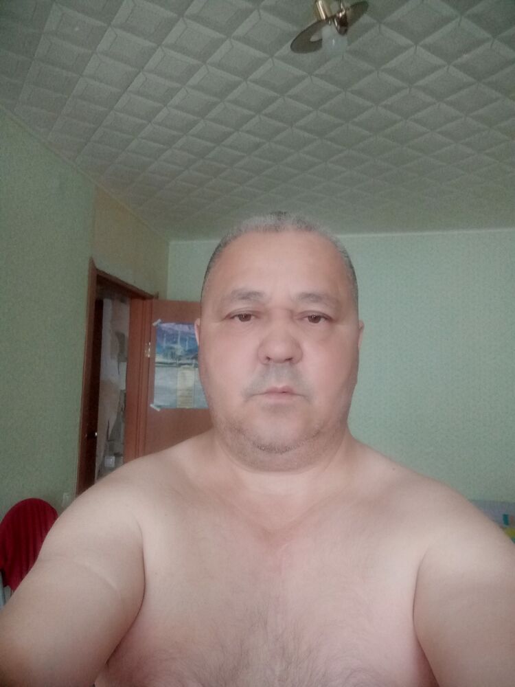  36303828  Ural, 52 ,    