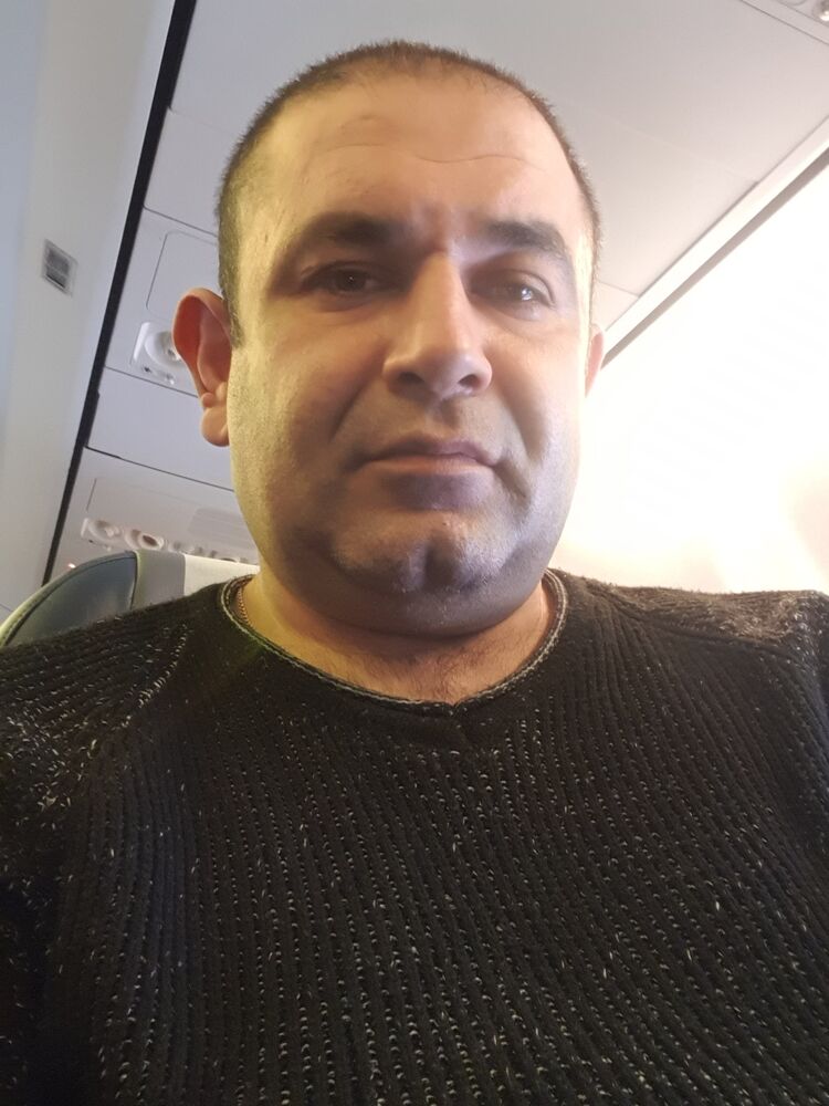  34632718  Artur, 43 ,    
