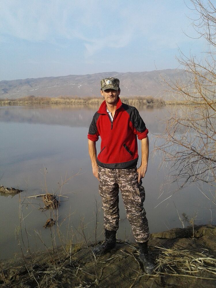  8805608  Evgenii, 50 ,    