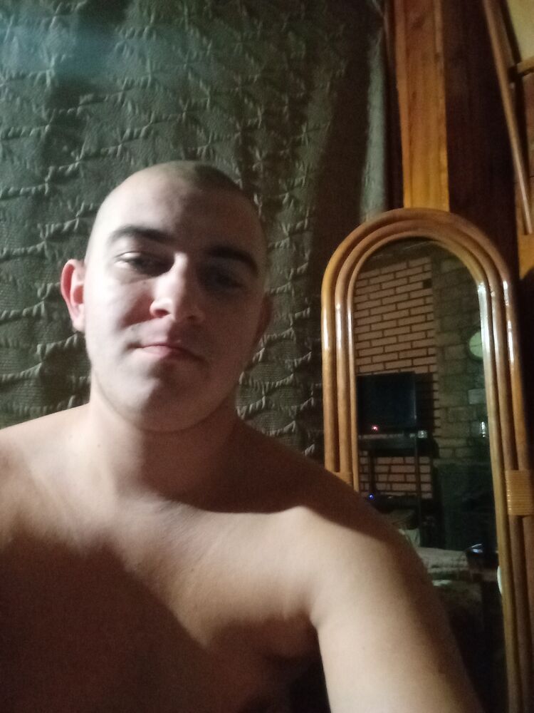  40585208  , 21 ,    