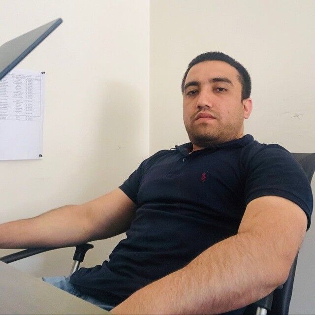  17517818  Botir, 36 ,    