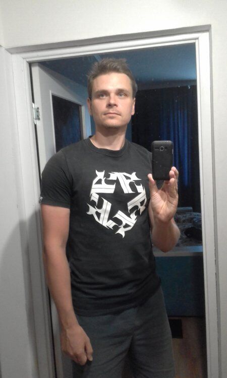 ���� 25064438 ������� �������, 32 ����, ���� ���������� � ������