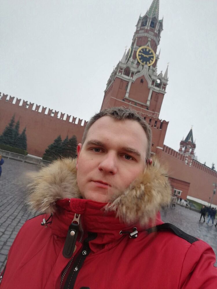  18777148  Alexander, 29 ,    