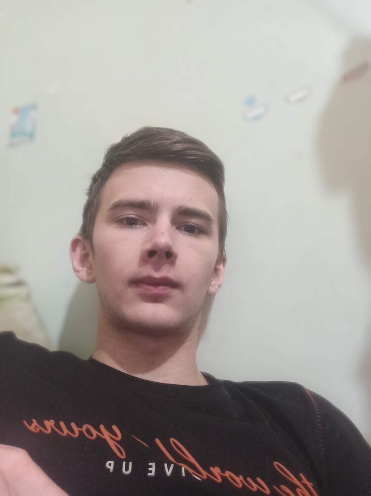  30330838  , 21 ,    -