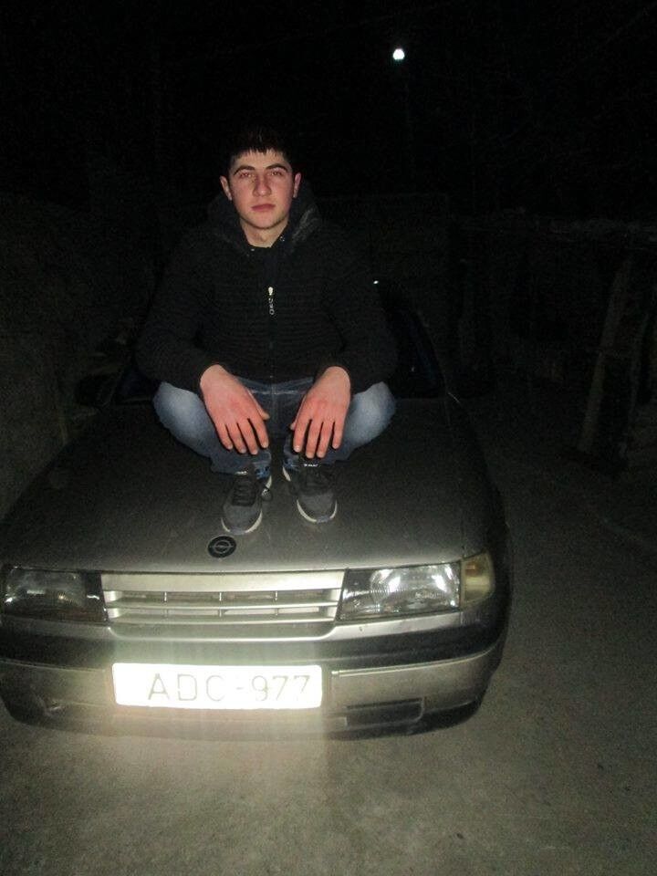  ,   Sneula, 29 ,   