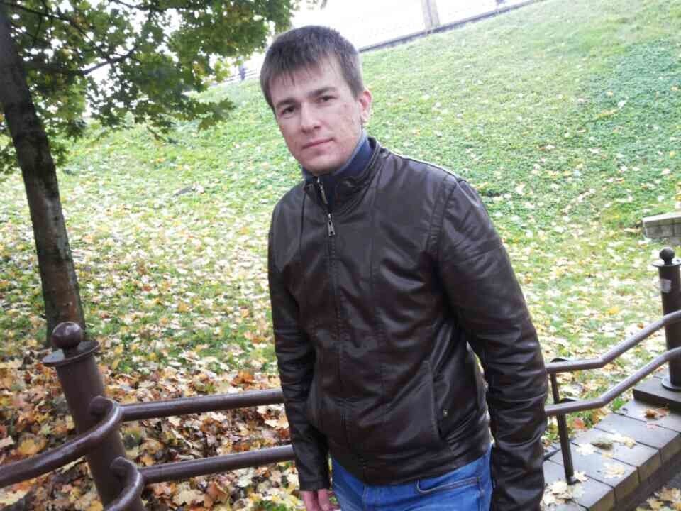  6098578  Sergei, 33 ,    