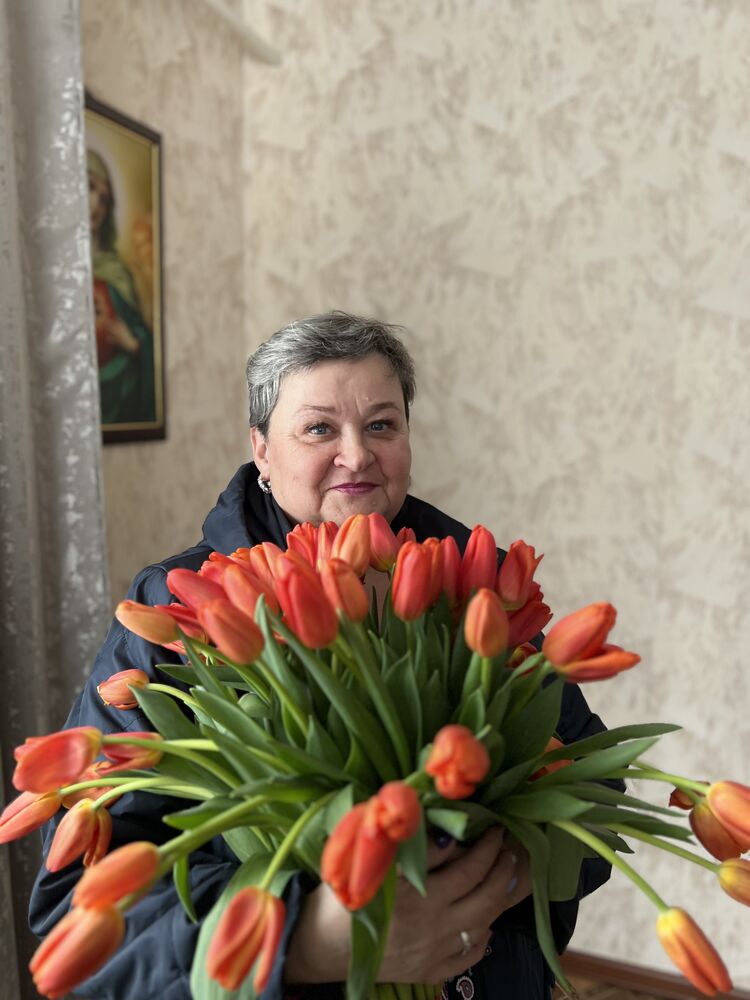  53827148  Larisa, 63 ,    