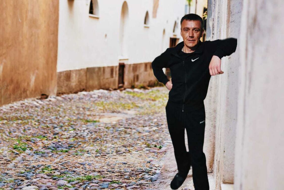  54128048  , 35 ,    -