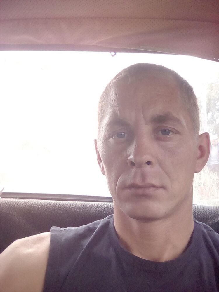  ,   Andrej, 37 ,   ,   , c , 