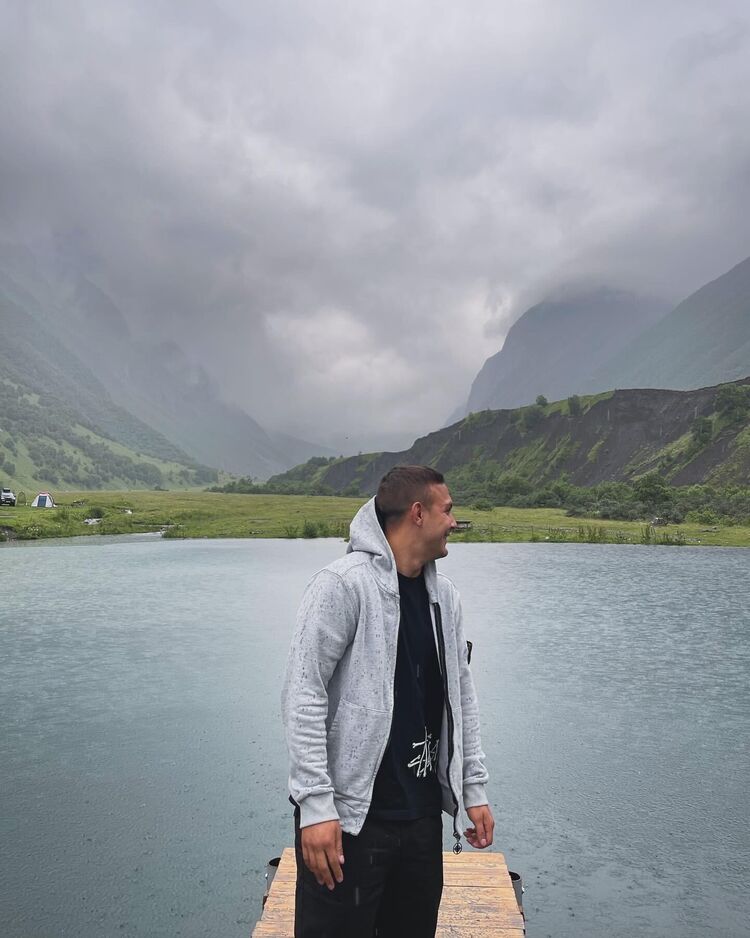  49739938  Roma, 26 ,    -