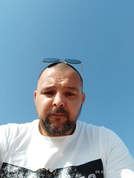  53167068  Mykhailo, 43 ,    Most