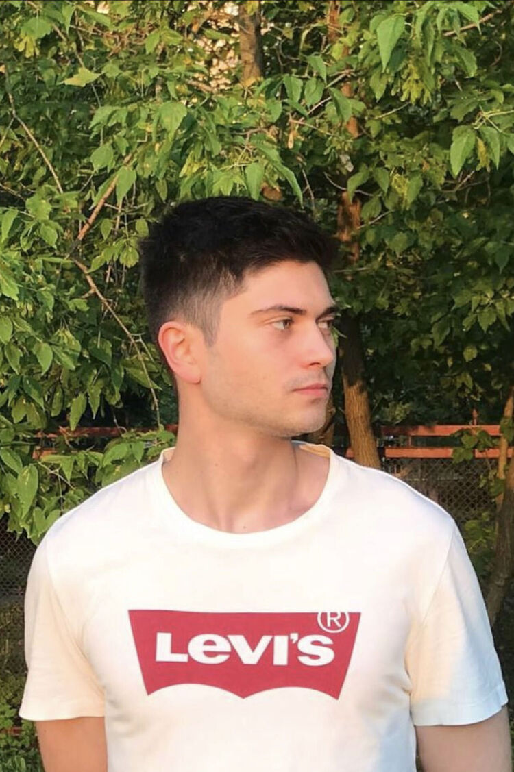  ---,   Denis, 25 ,   ,   , c , 