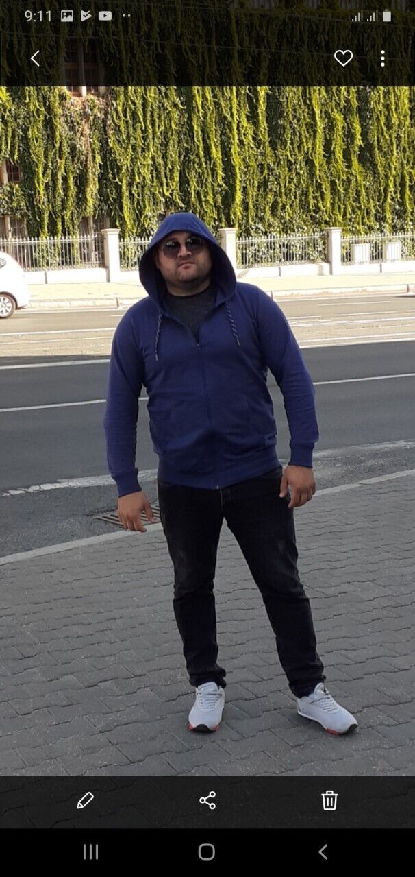  28454698  Artur, 38 ,    --