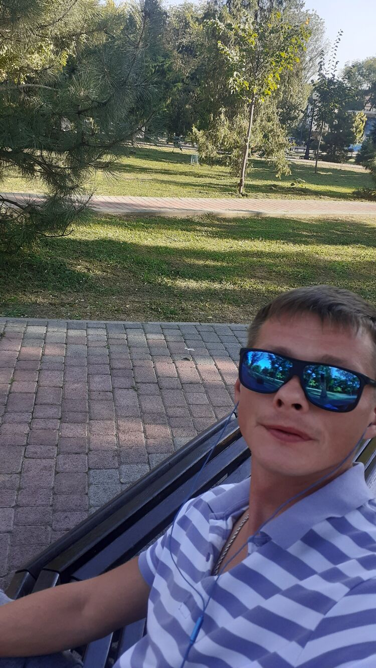  41025178  , 37 ,    
