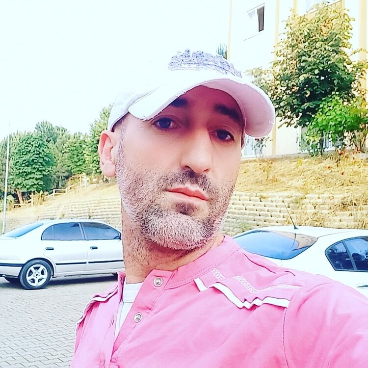  36438078  Huseyin, 39 ,    