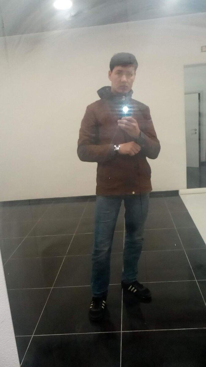  9866818  , 32 ,    