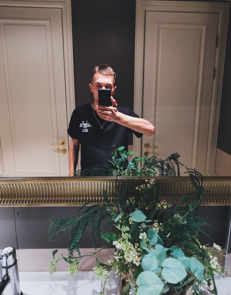  ,   ALEKSANDR, 21 ,   ,   