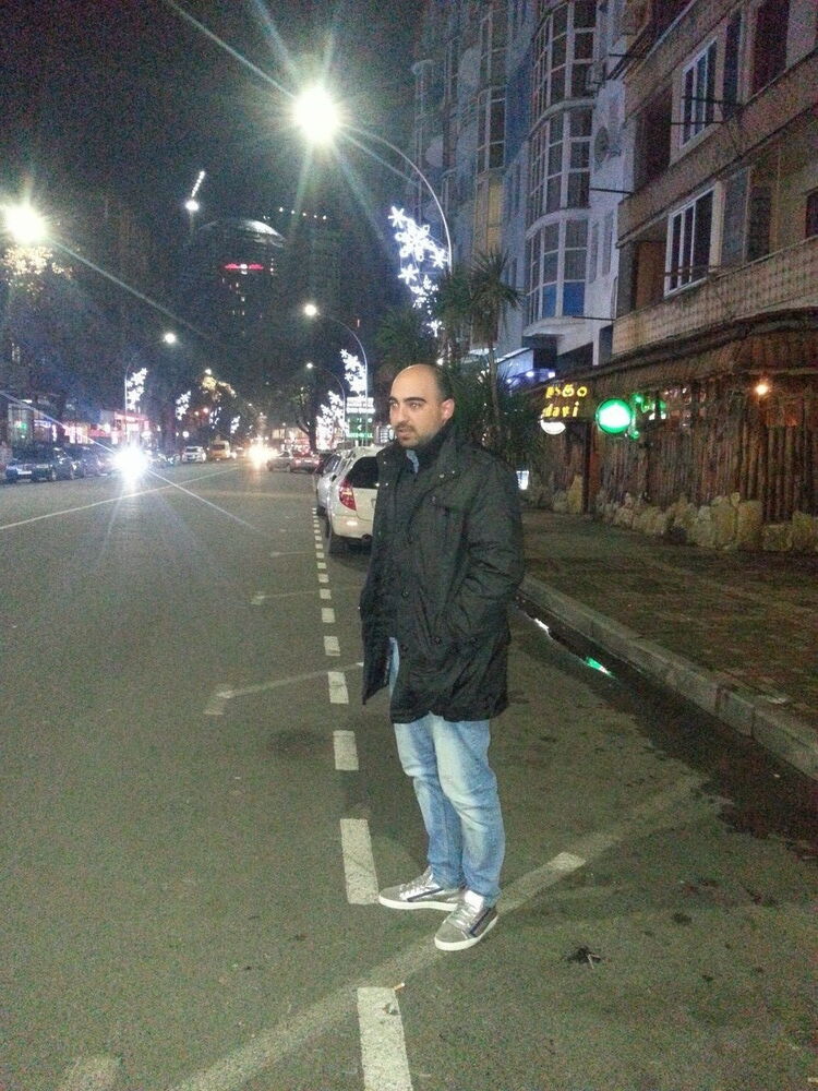  ,   Dani, 38 ,   ,   , c 