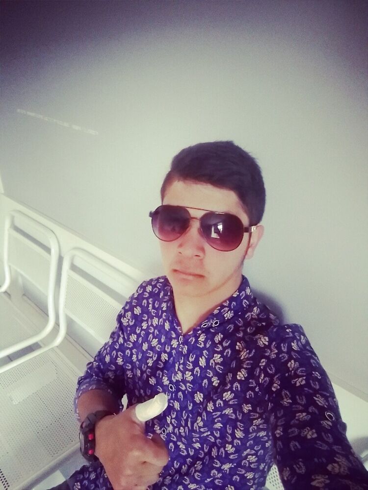  20513938  Nizomiddin, 24 ,    -