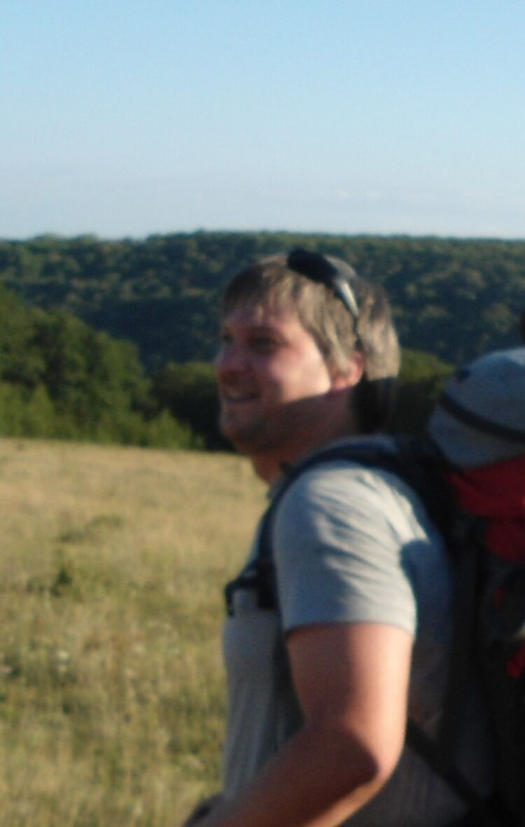 ���� 19447338 ������� Vic, 44 ����, ���� ���������� � ������