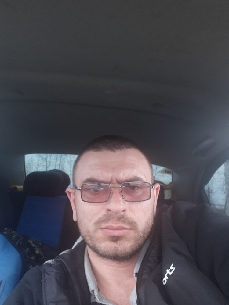  12027838  , 42 ,    
