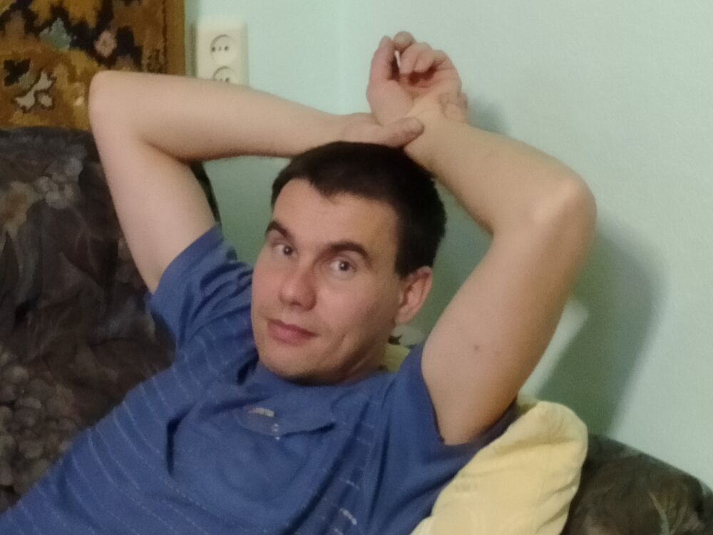  40537648  , 32 ,    -