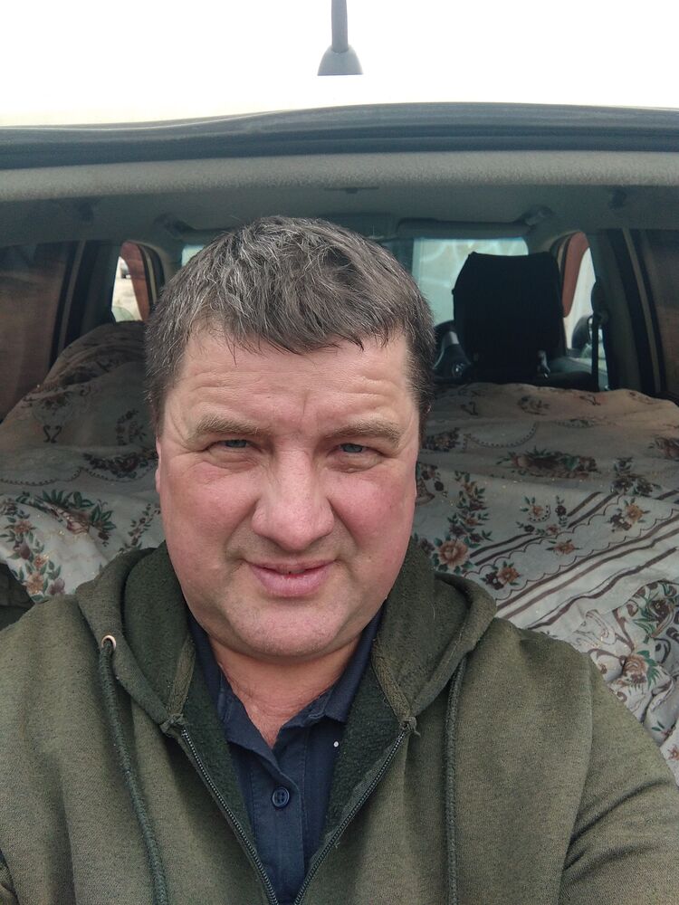  45533588  Anatoly, 48 ,    