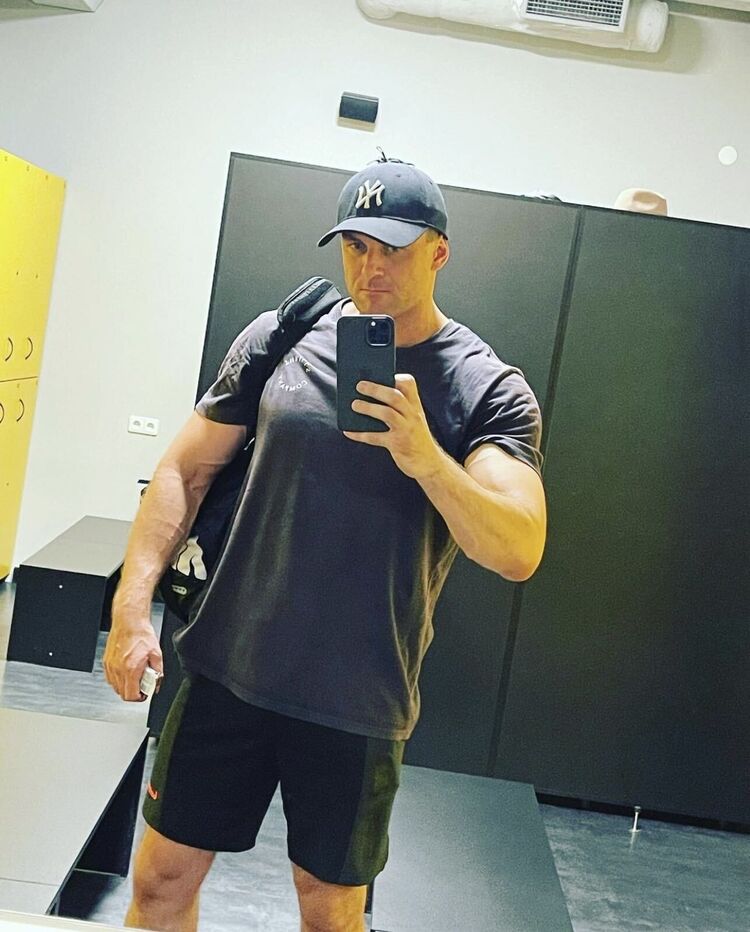 ���������� ����, ���� ������� Steve, 40 ���, ������������ ��� ������, ����� � ���������, c�������� ���������